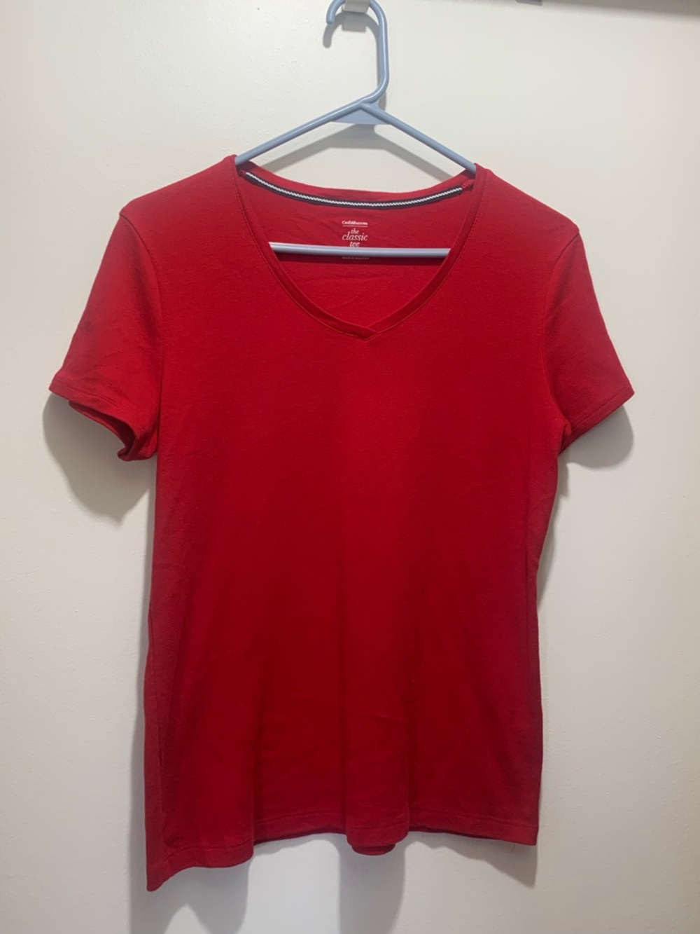 Croft & Barrow Red V-Neck Tee size medium